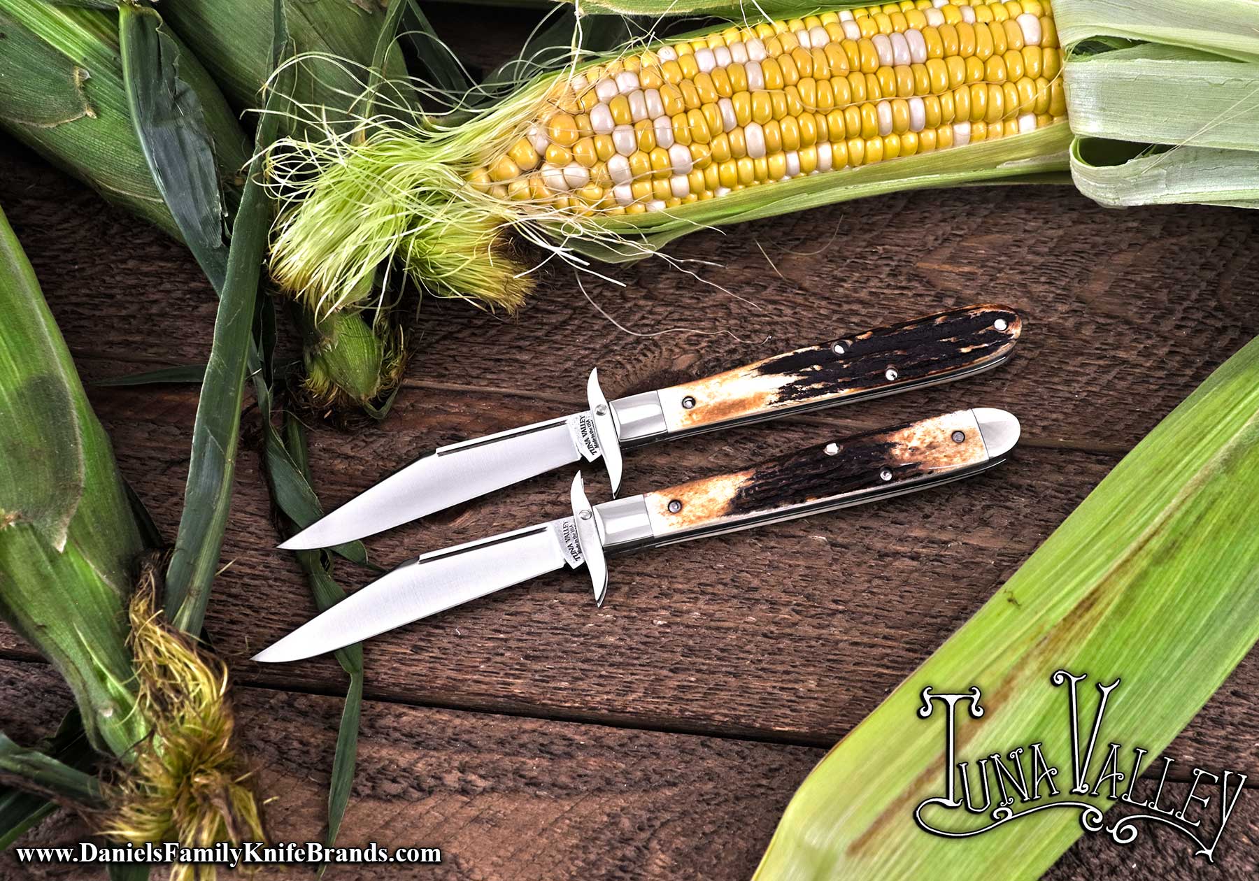 2026 Tuna Valley Clip Blade Burnt Stag Group